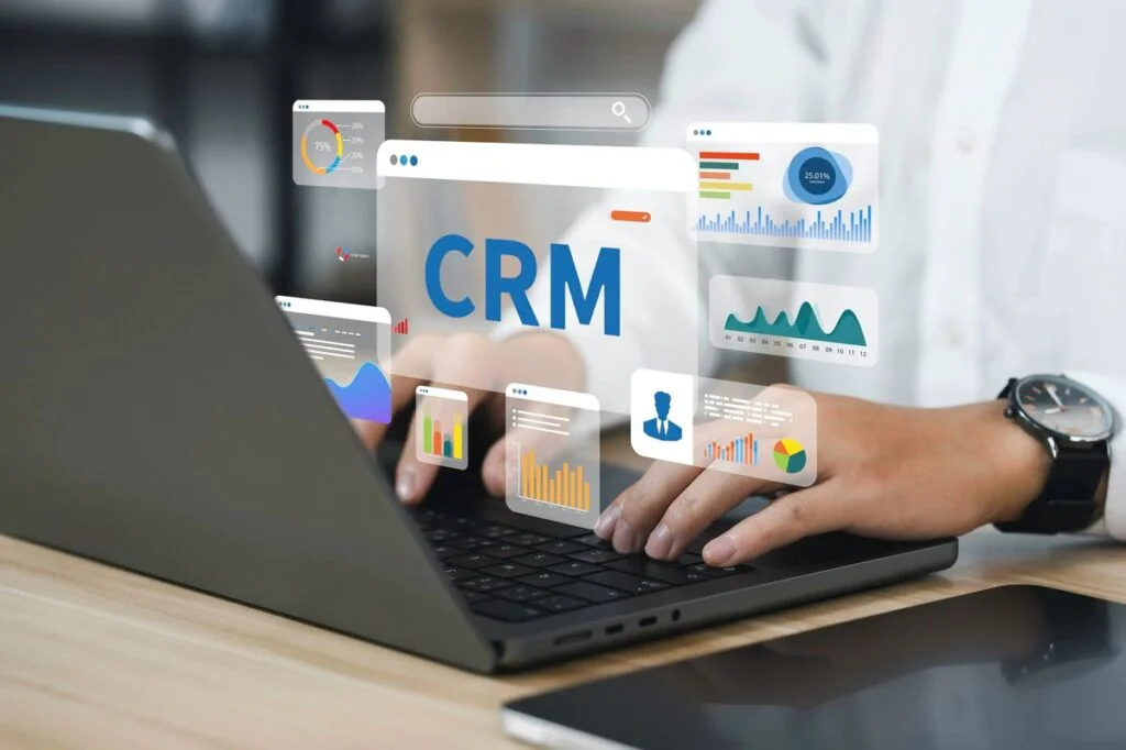 5 เหตุผลที่ธุรกิจควรใช้ CRM Software